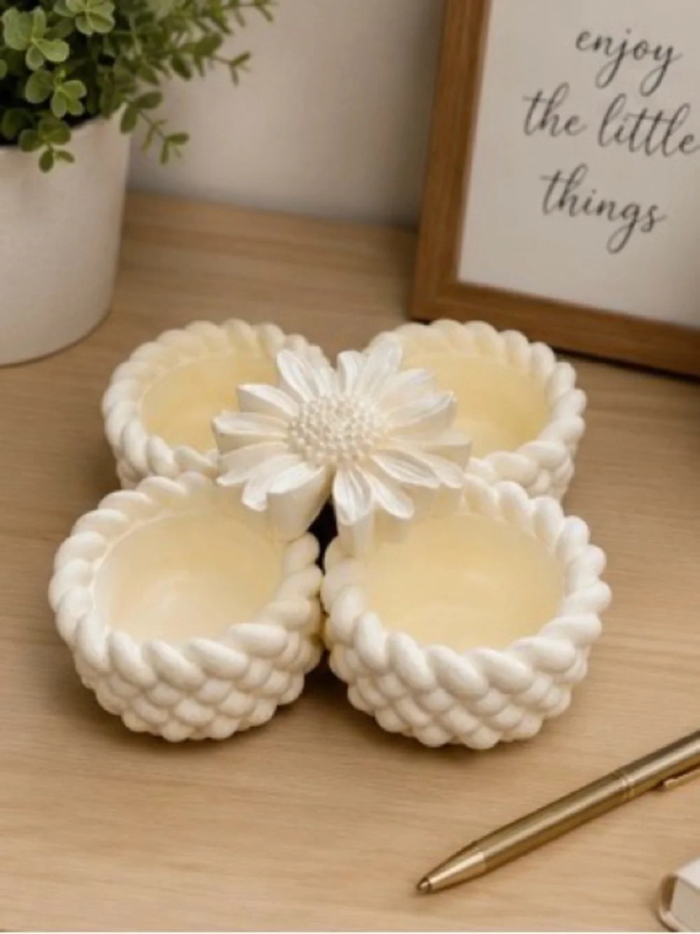 Cream Ceramic Braided Tealight Holder Set with Floral Accent